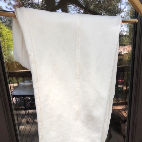 LOLE Easy Jogger Pant- Cream/White- L - Picture 7 of 9